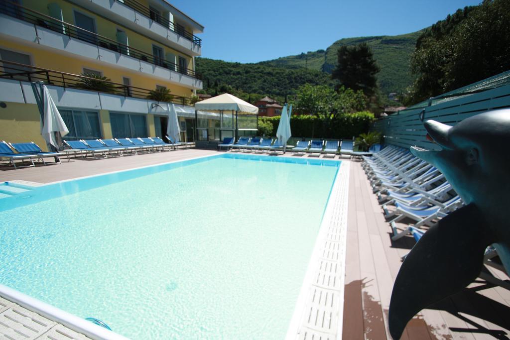 Hotel Miorelli Torbole Sul Garda Luaran gambar
