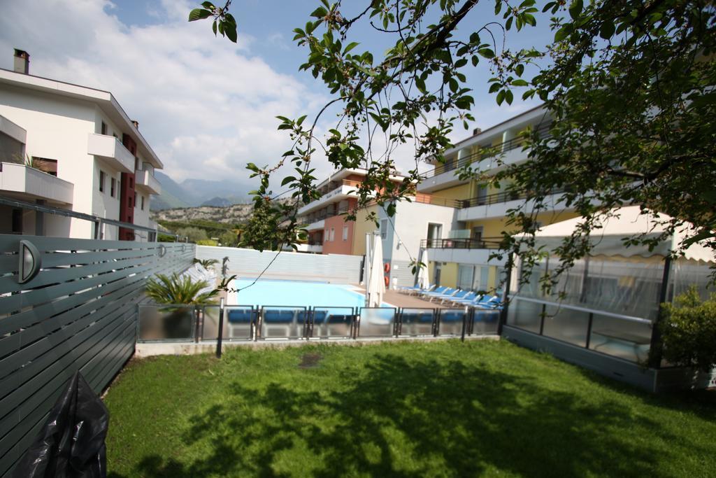 Hotel Miorelli Torbole Sul Garda Luaran gambar