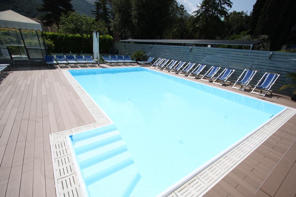 Hotel Miorelli Torbole Sul Garda Luaran gambar