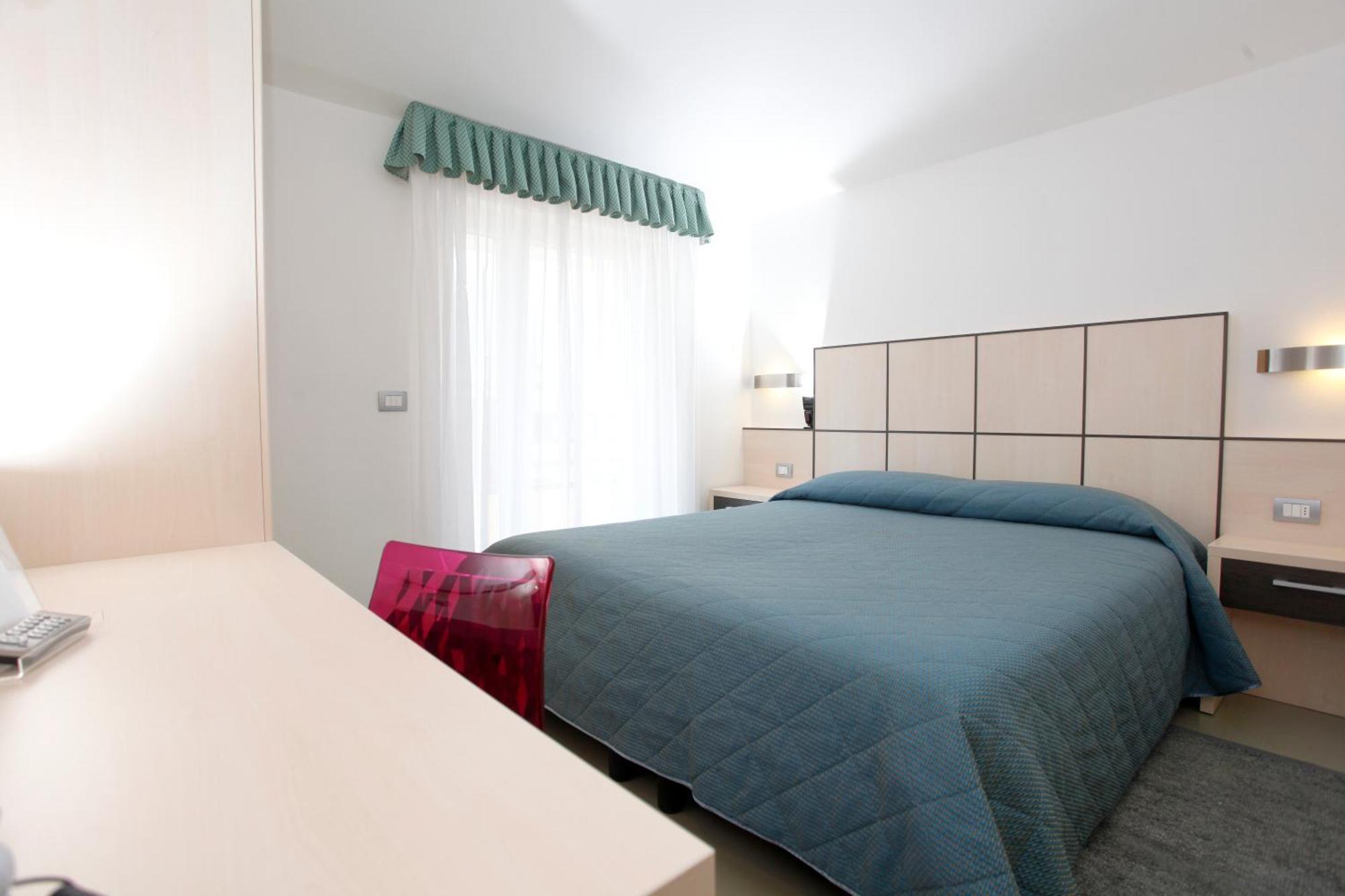 Hotel Miorelli Torbole Sul Garda Luaran gambar