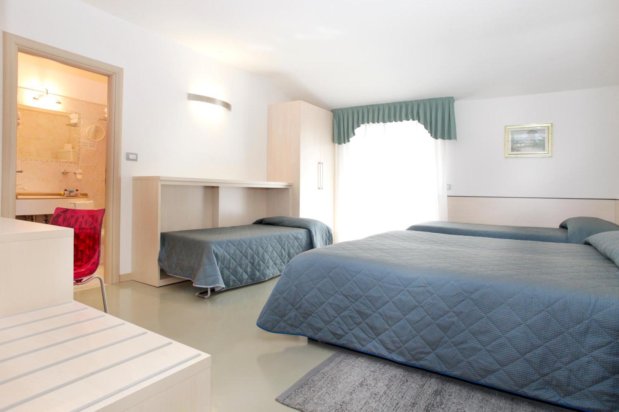 Hotel Miorelli Torbole Sul Garda Luaran gambar