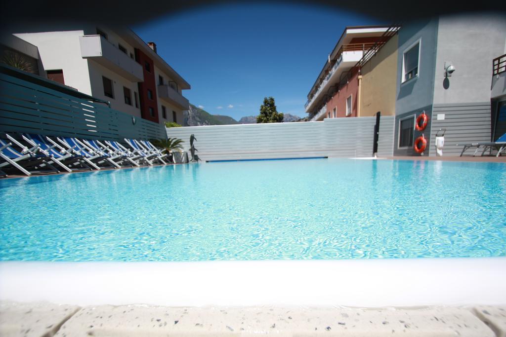 Hotel Miorelli Torbole Sul Garda Luaran gambar