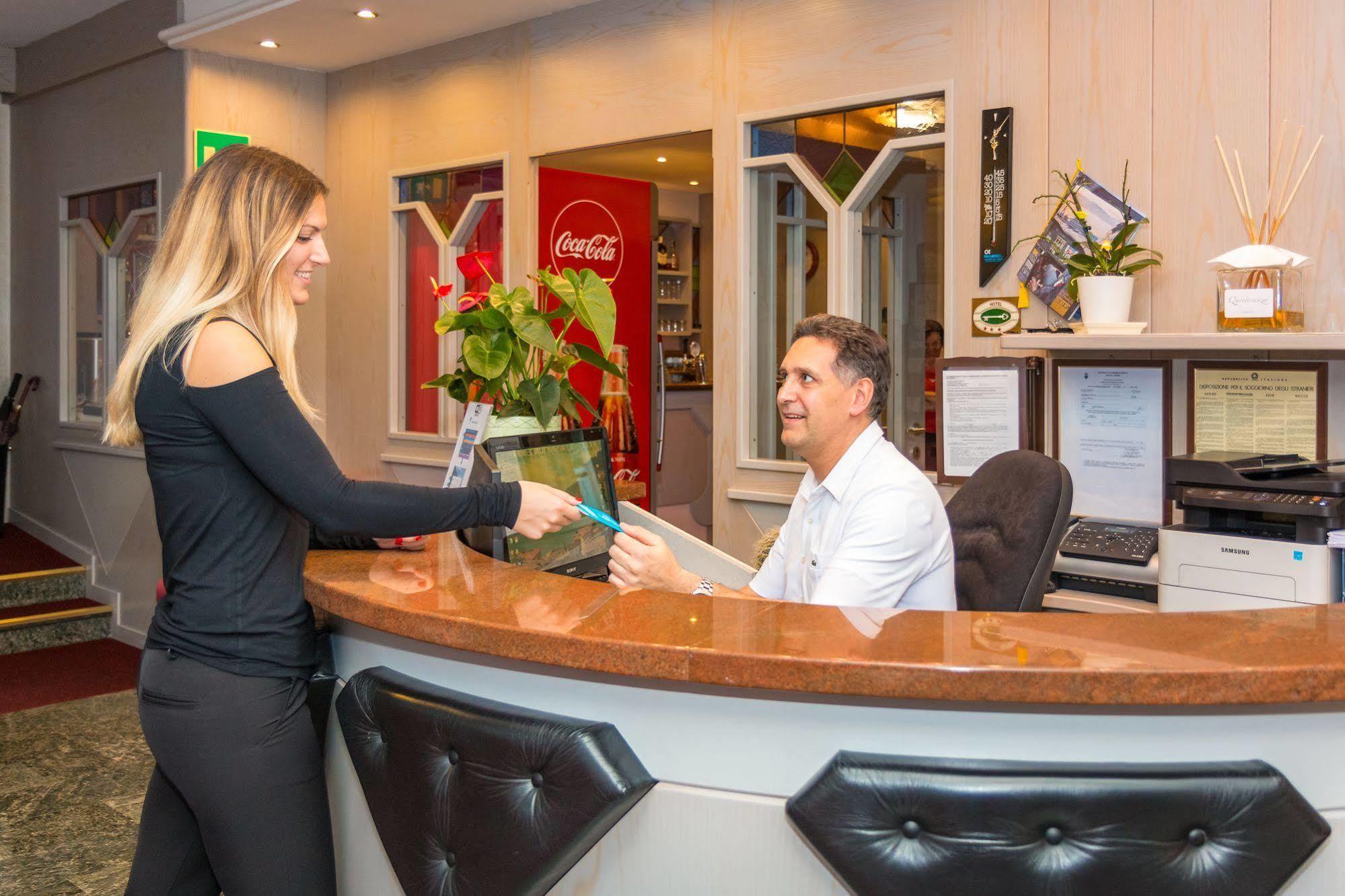 Hotel Miorelli Torbole Sul Garda Luaran gambar